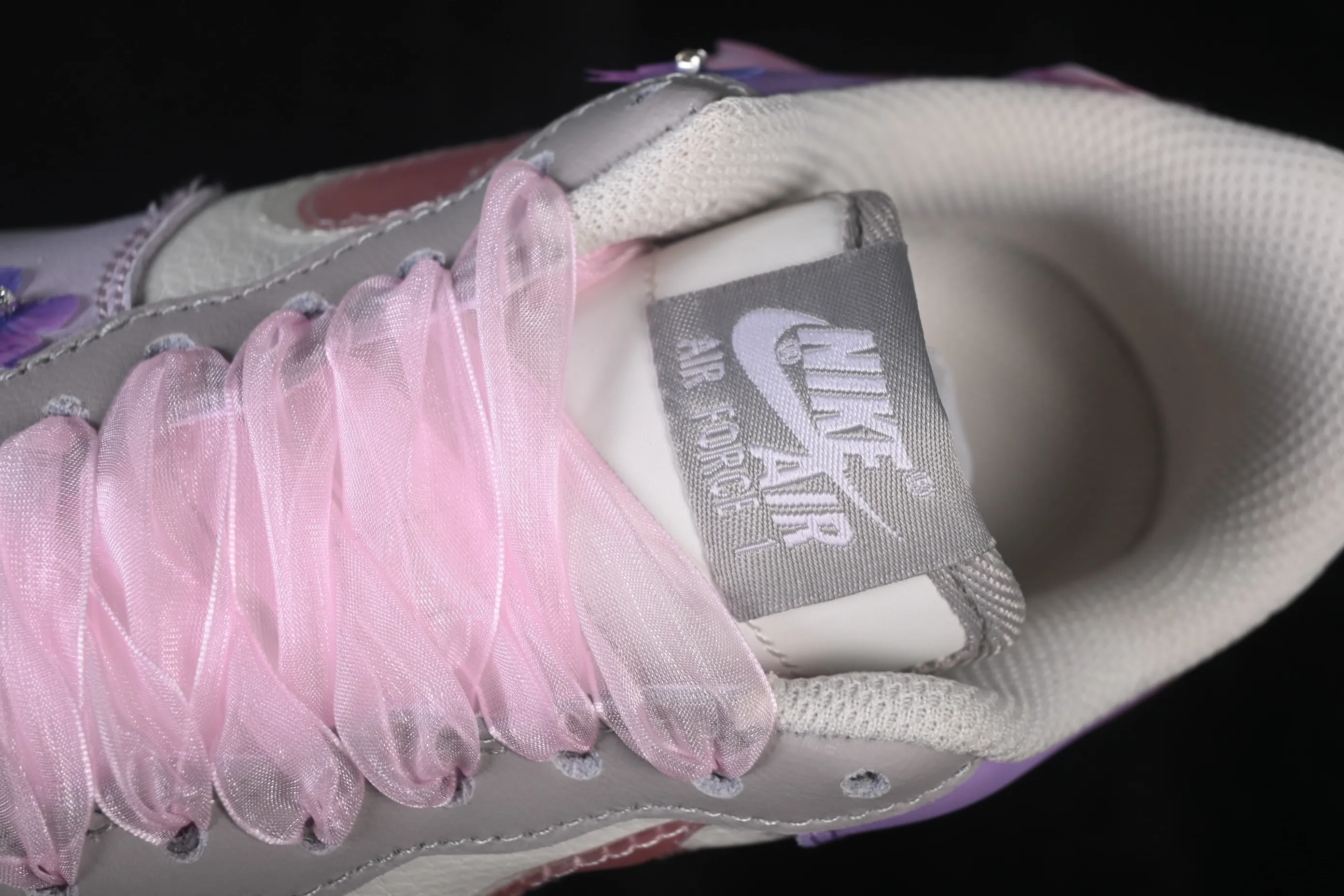 All categories Nk Air Force 1 Air Force series Nk Air Force 1 Low Air Force low-top Nike Air Force 1'07 Low Hand-painted graffiti Pink and purple butterfly language Air Force 1 low-top casual sneakers CJ0304-160